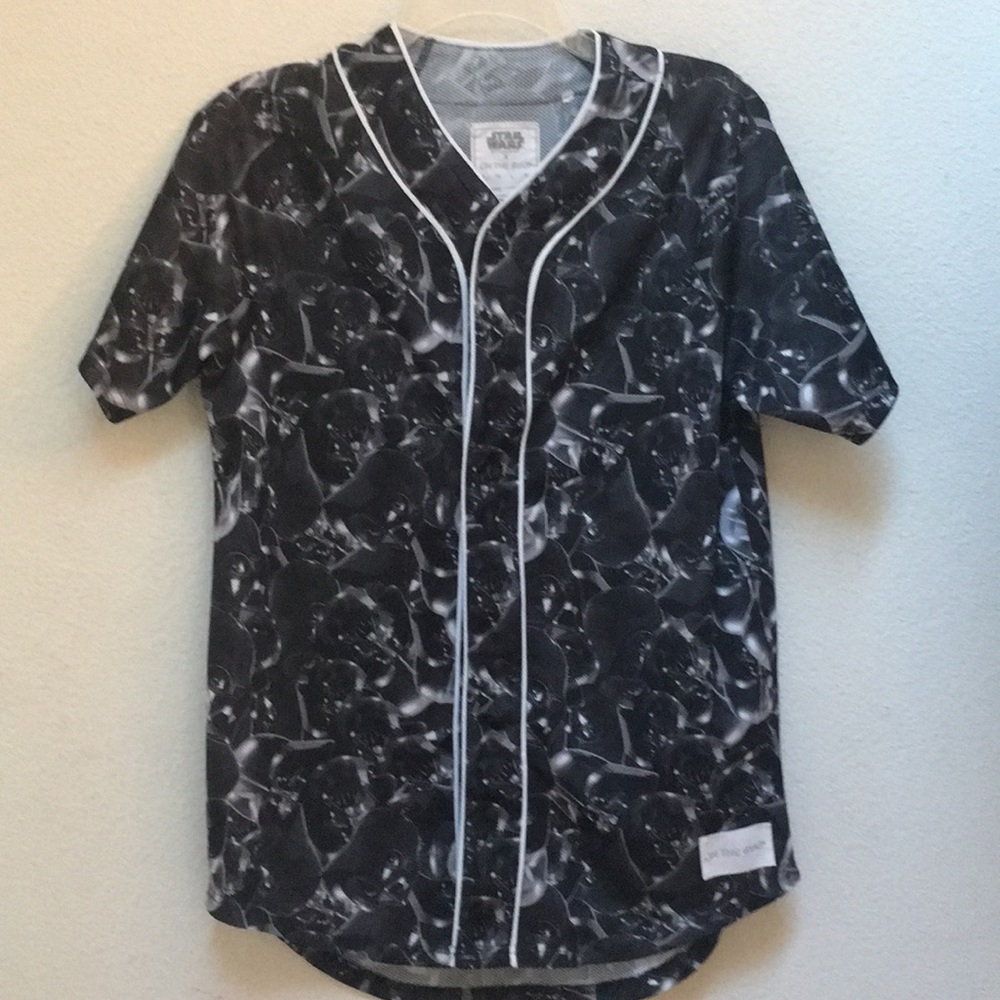 Men’s Star Wars shirt